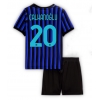 Camisa de Futebol Inter Milan Hakan Calhanoglu #20 Equipamento Principal Infantil 2025-26 Manga Curta (+ Calças curtas) Camisa de Futebol Inter Milan Hakan Calhanoglu #20 Equipamento Principal Infantil 2025-26 Manga Curta (+ Calças curtas)